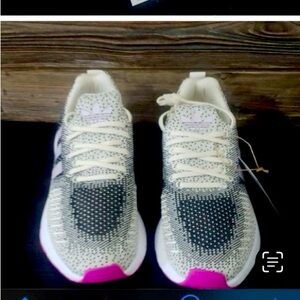 New Adidas Swift Run Black White Pink Running Sneakers